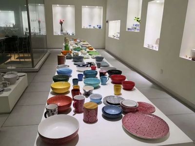 瓷三代创新传承：文化传播中的企业重生之道